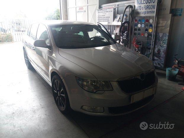 SKODA Superb - 2009