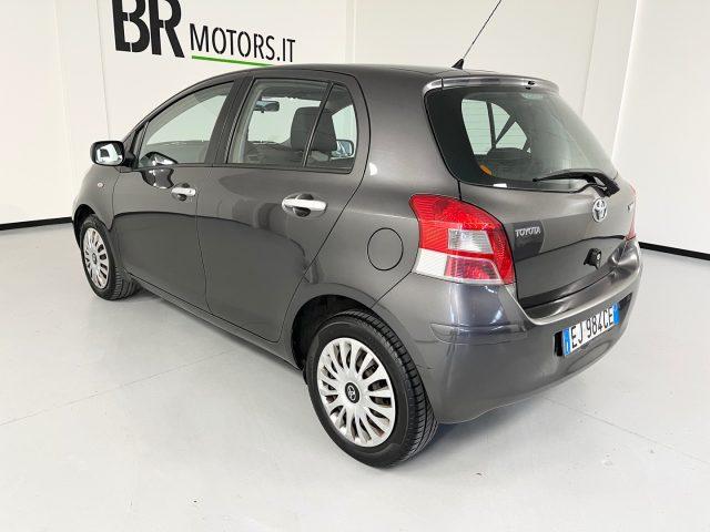 TOYOTA Yaris 1.0 5 porte "NEOPATENTATI"