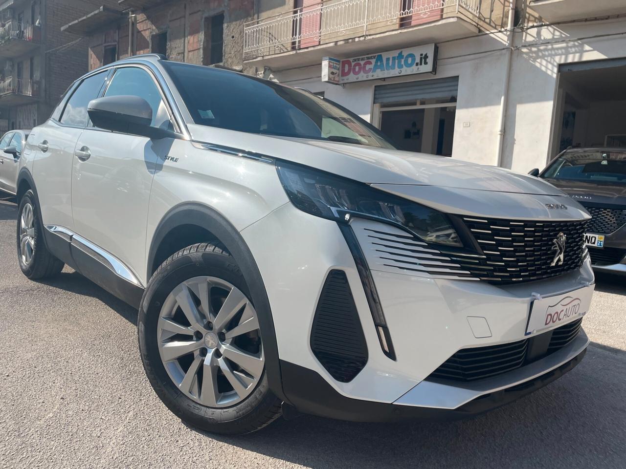 Peugeot 3008 STYLE BlueHDi 130 S&S