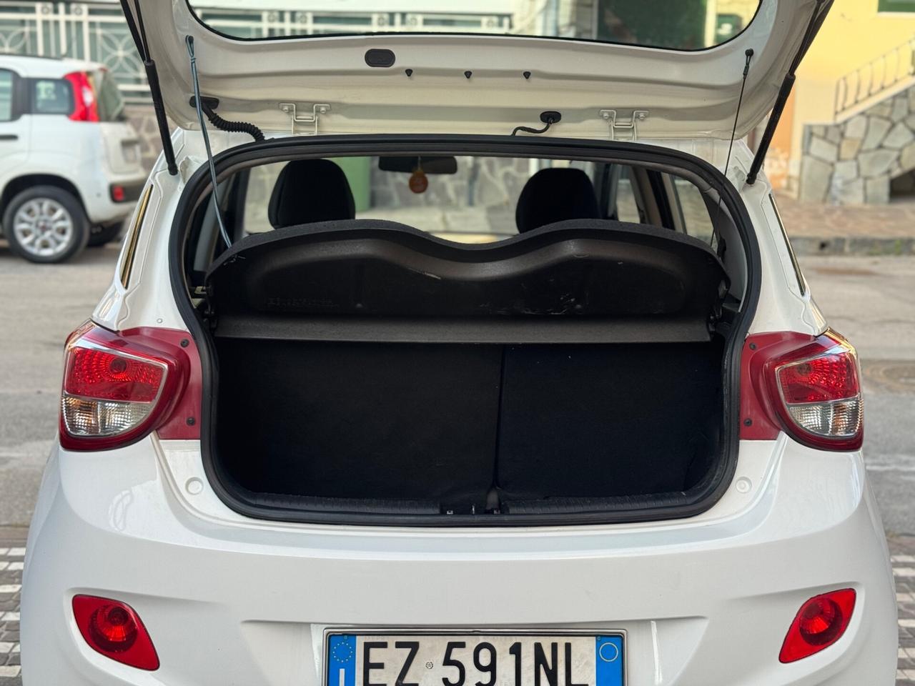 Hyundai i10 1.0 MPI Sound Edition