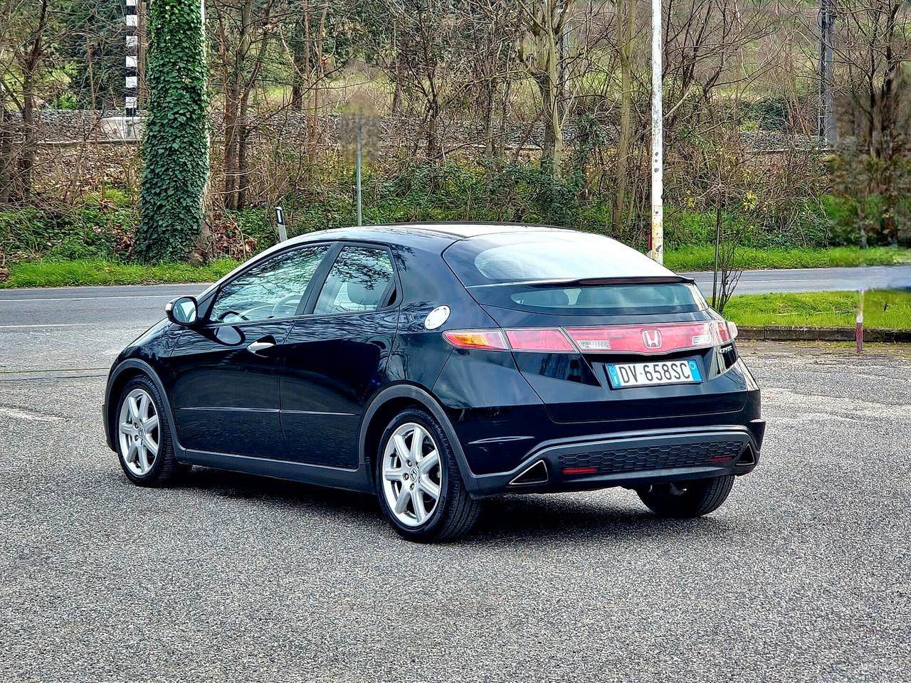 Honda Civic 2.2 i-CTDi 5p. Exclusive LH i-P LE 2009-E4 NEO