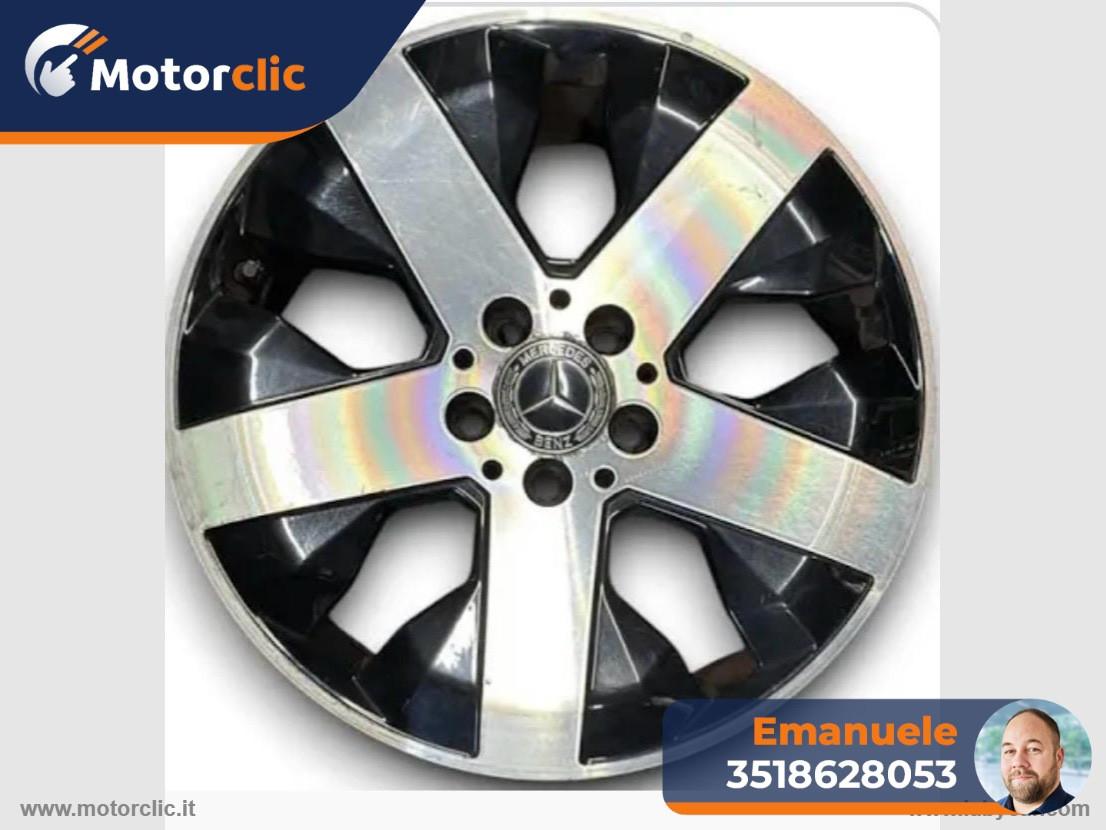 MERCEDES-BENZ GLB 200 d Automatic Sport Plus