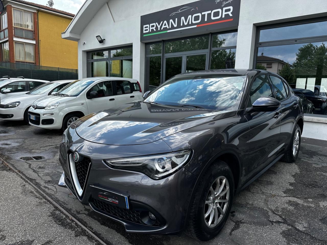 Alfa Romeo Stelvio 2.2 Turbodiesel 180 CV AT8 Q4 Super