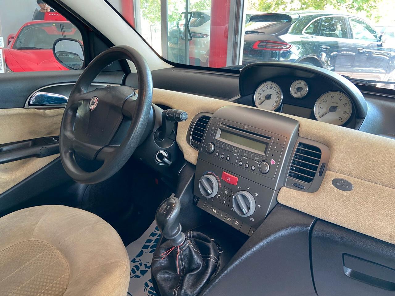 Lancia Ypsilon 1.2 Oro 60 CV 3 porte