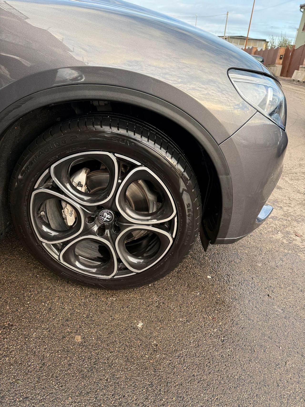 Alfa Romeo Stelvio 2.2TD AT8 Super