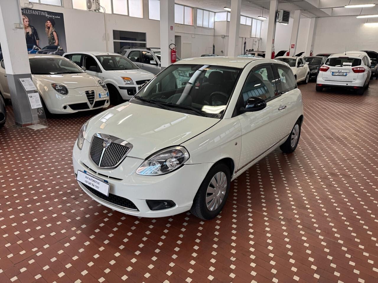 Lancia Ypsilon 1.2 69 CV Unyca NEOPATENTATI