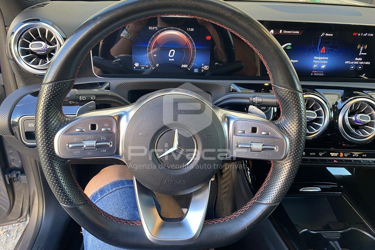 MERCEDES A 200 d Automatic Premium