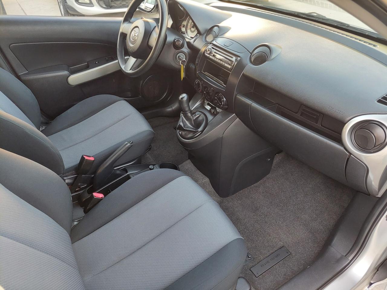 Mazda 2 1.3 16V 75CV 5porte Easy