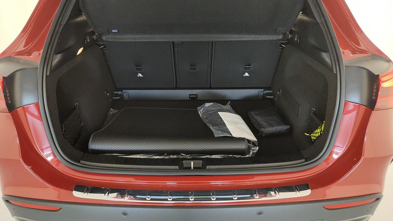 Mercedes-Benz GLA 200 d automatic