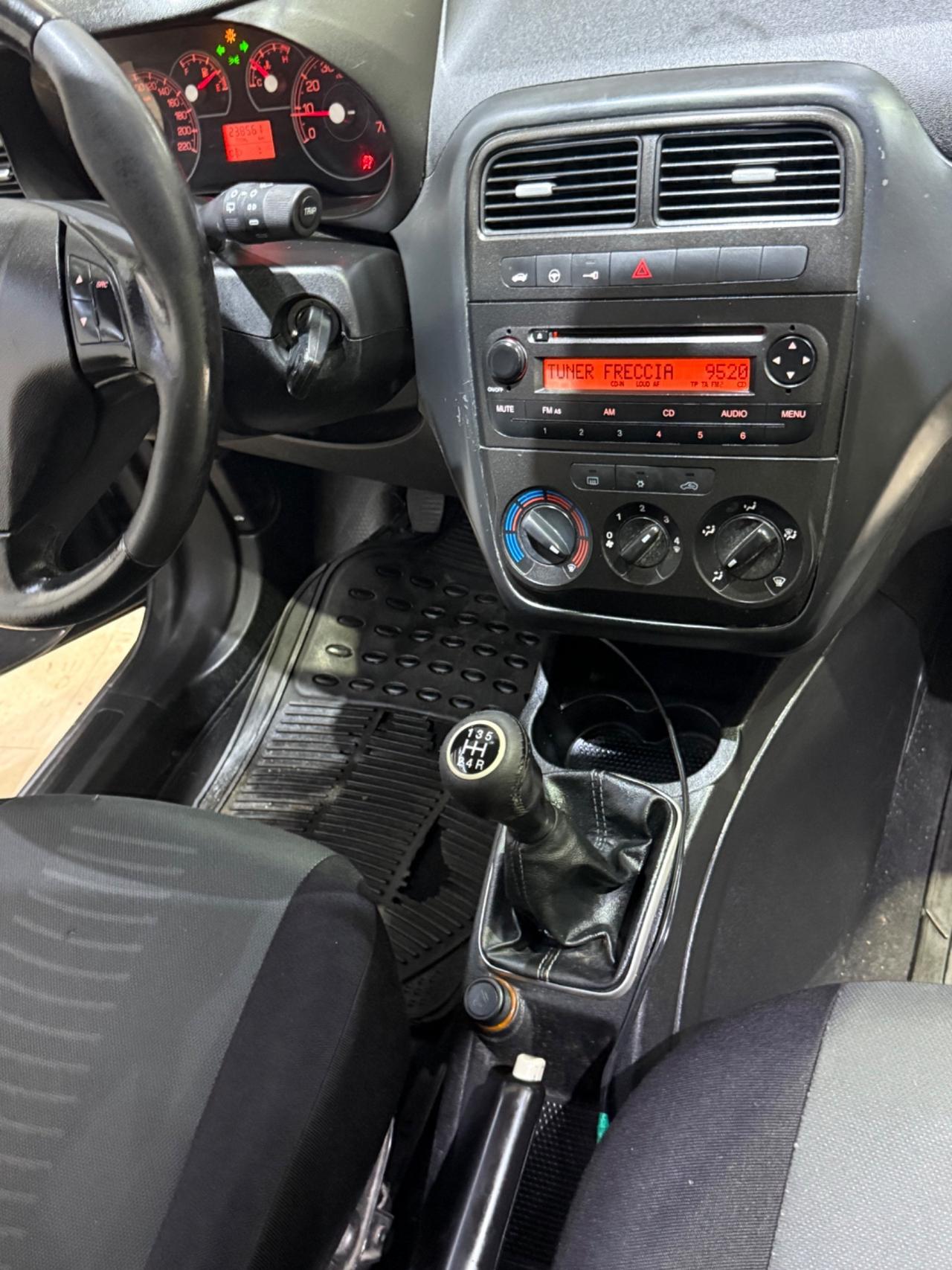 Fiat Grande Punto Grande Punto 1.3 MJT 75 CV 5 porte Dynamic