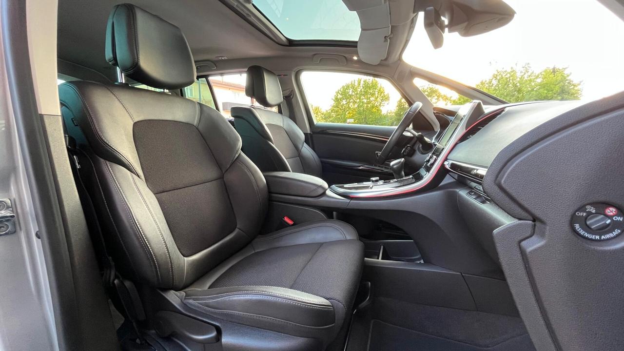 Renault Espace dCi 160CV EDC Energy Initiale Paris 4Control