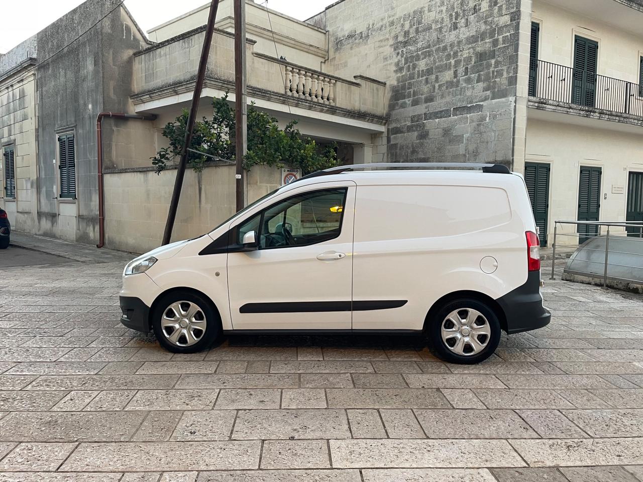 Ford Transit Courier