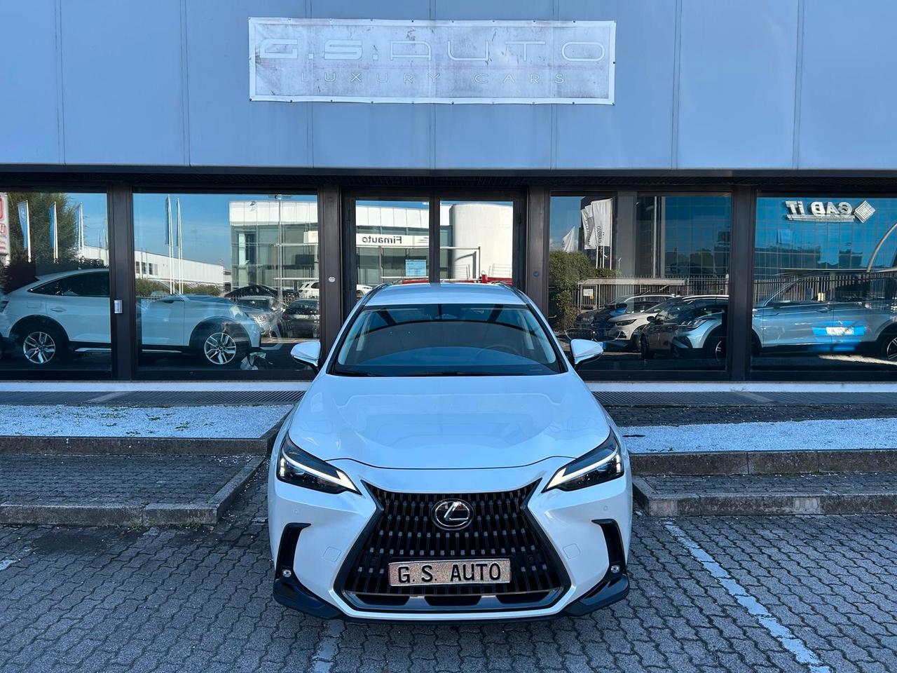 Lexus NX 350h 2.5 Premium+ 4wd e-cvt