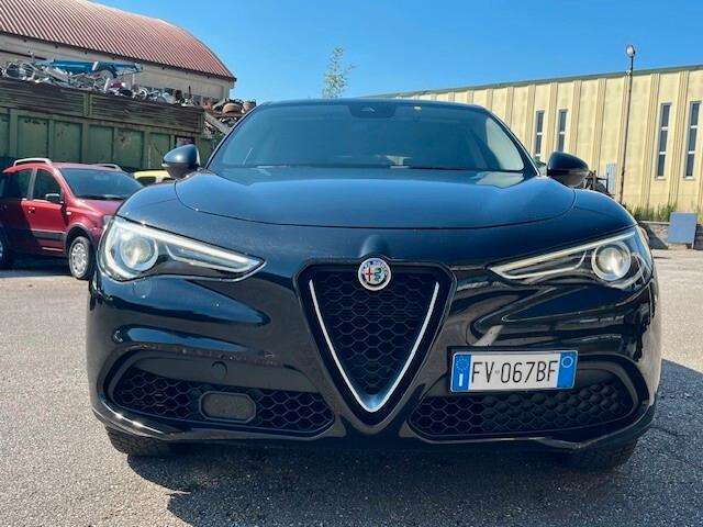 Alfa Romeo Stelvio 2.2 Turbodiesel 190 CV AT8 RWD Executive