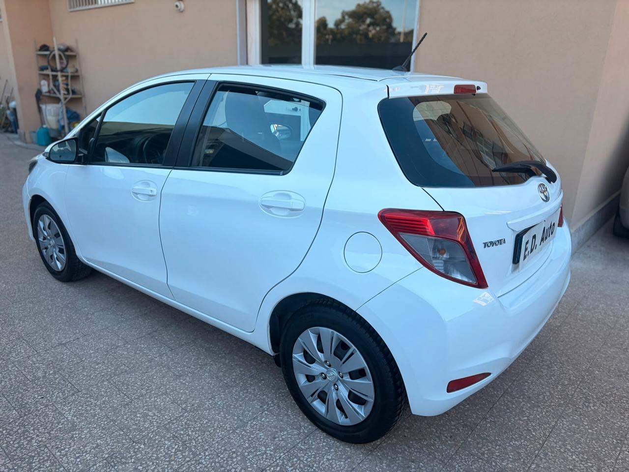 Toyota Yaris 1.0 5 porte Lounge
