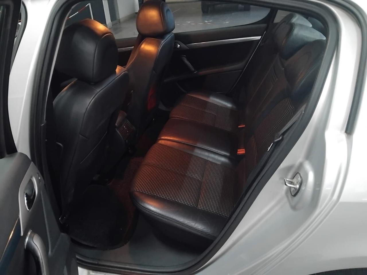 Peugeot 407 2.0 HDi Sport Pack Tecno