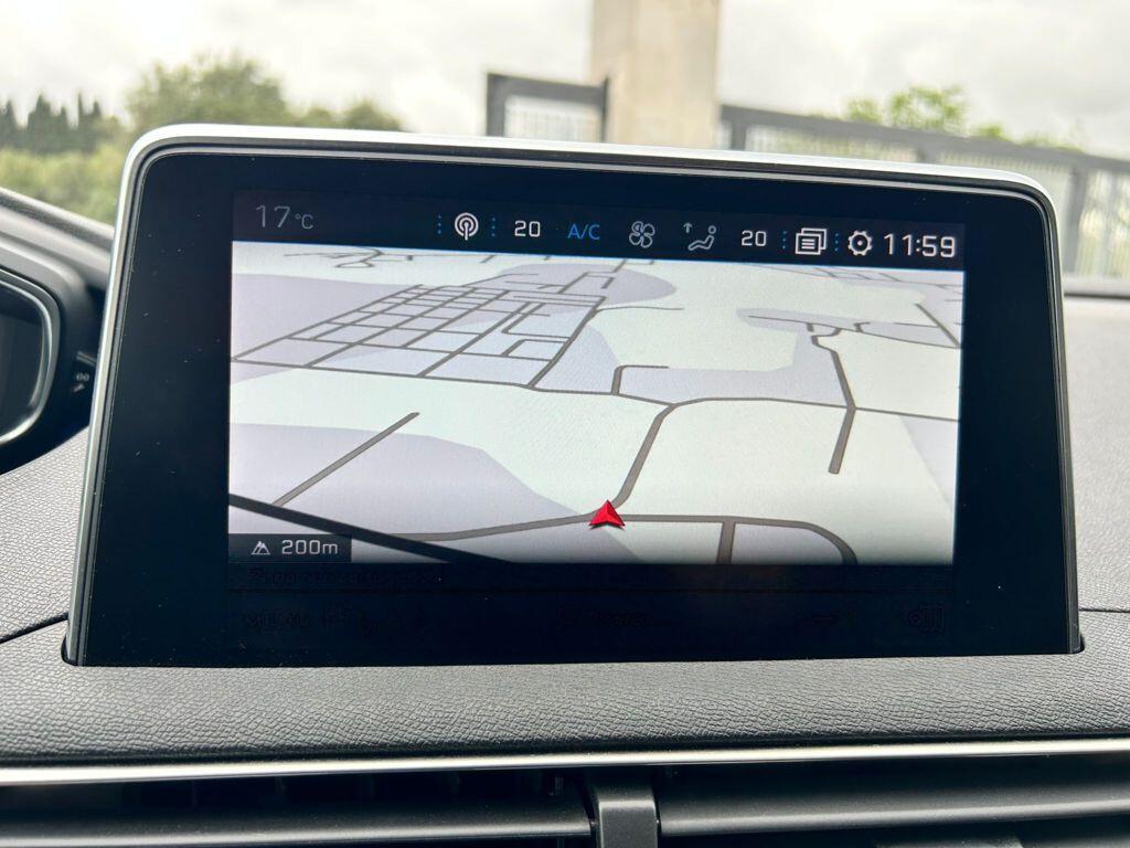 Peugeot 3008 1.5 130cv Business EAT8