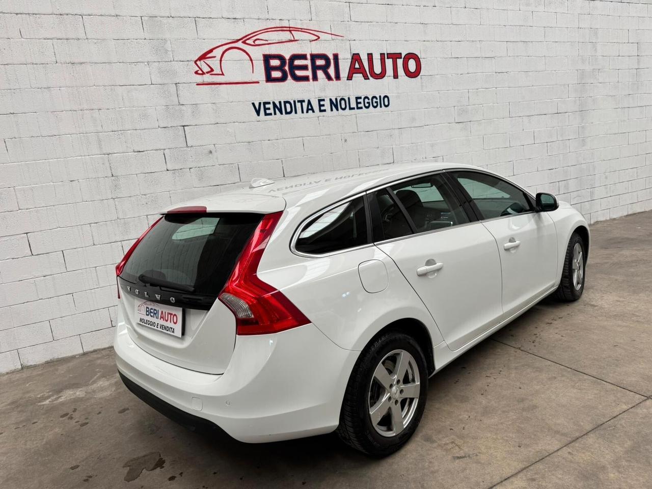 Volvo V60 D2 1.6 S.W perfettamente funzionante