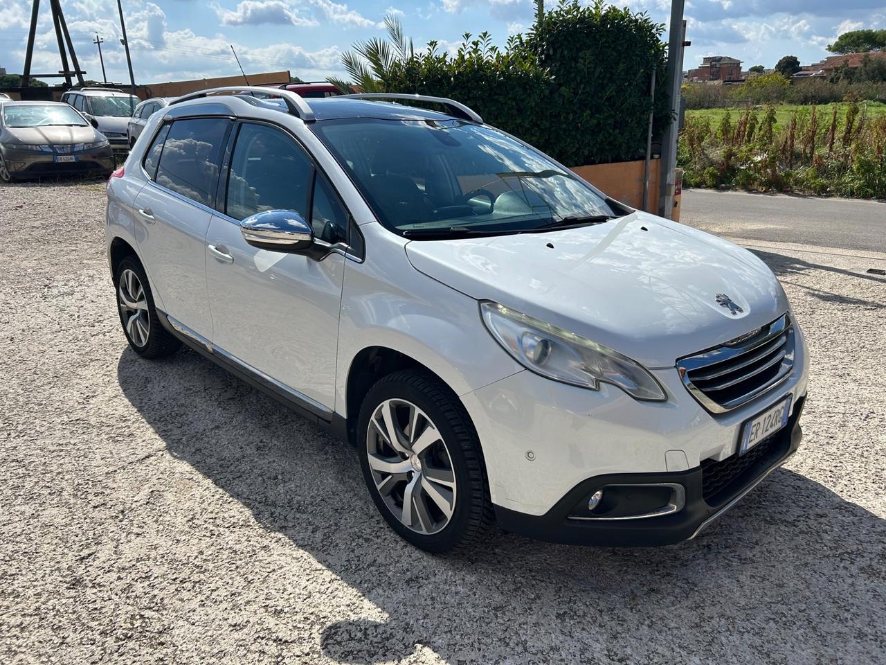 Peugeot 2008 1.6 e-HDi 115 CV Stop&Start Allure