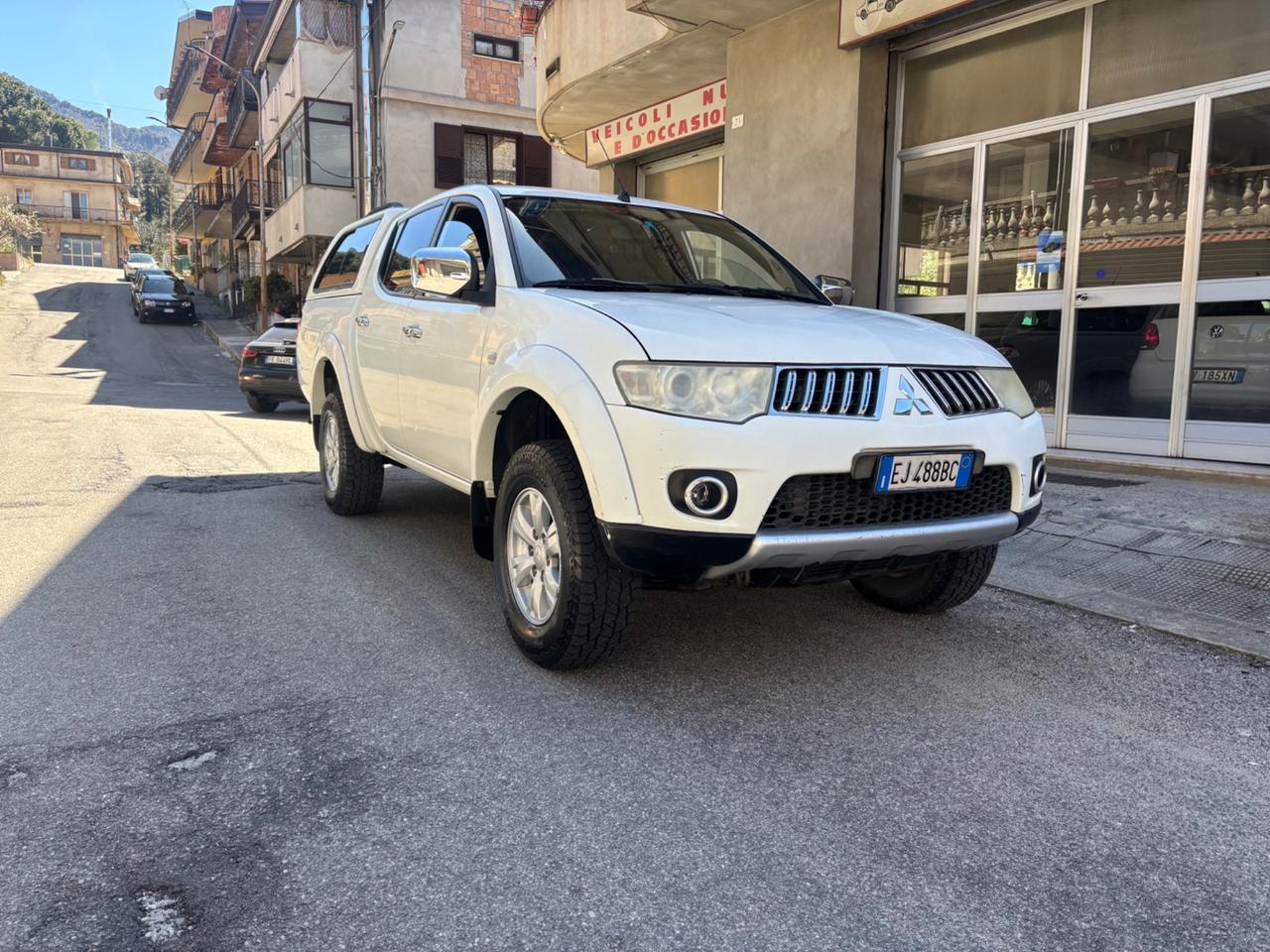 Mitsubishi L200 2.5 DI-D/136CV DC Invite Plus