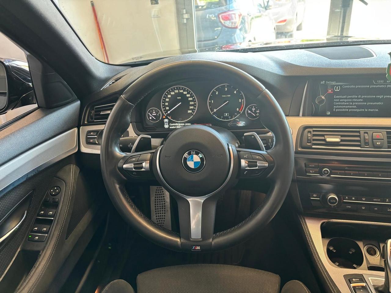 Bmw 525d -2015 xDrive Touring M sport 2.0