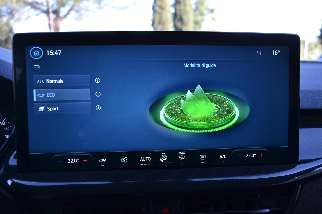 Ford Focus 1.5 115CV ST-LINE AUT. +NAV+FULL LED+RCAM+PRIVACY+