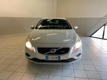 Volvo V60 D3 Geartronic R-design