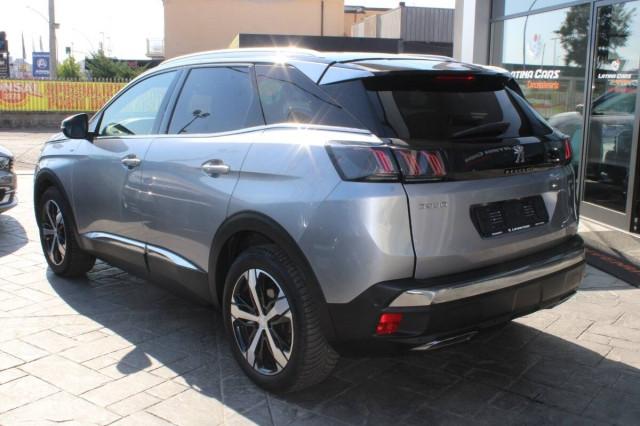 Peugeot 3008 II 1.5 bluehdi GT Pack 130cv eat8 Con TETTO APRIBILE
