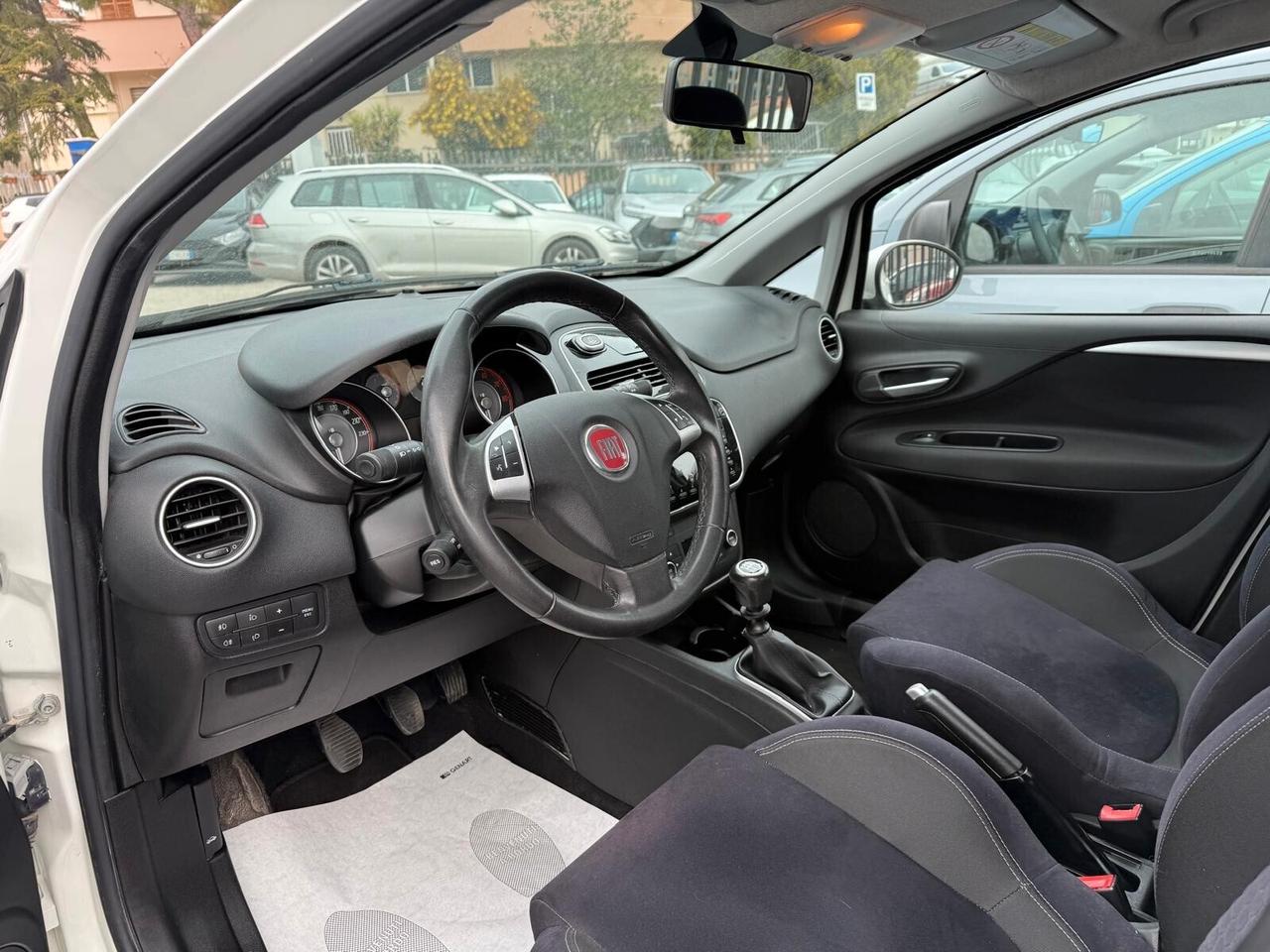 Fiat Punto Grande 1.2 Fire Lounge 5p