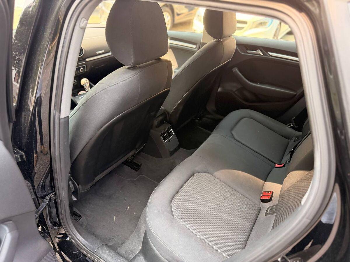 Audi A3 Sportback 30 1.6 tdi Business 116cv s-tronic my19 SLINE