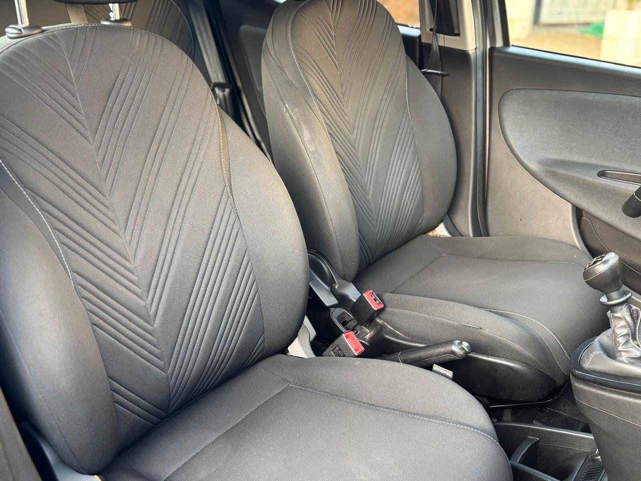 Lancia Ypsilon 1.0 FireFly 5 porte S&S Hybrid Gold Plus