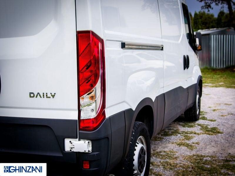 Iveco Daily 35 12Q 2.3 HPT PM Cabinato TETTO ALTO