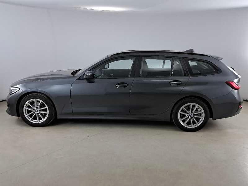 BMW 318 48V Business Advantage Touring auto