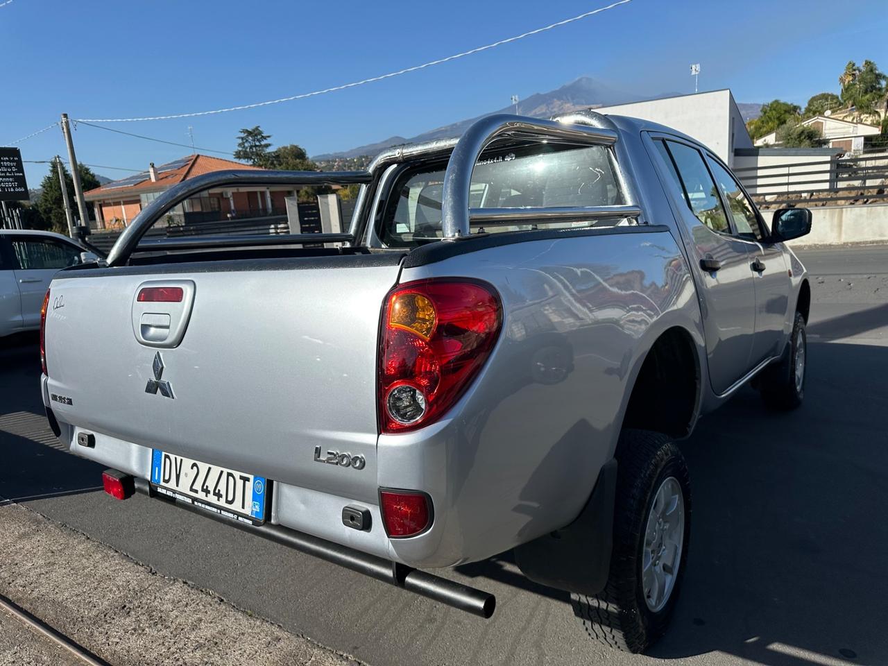 Mitsubishi L200 2.5 DI-D/136CV Double Cab Invite