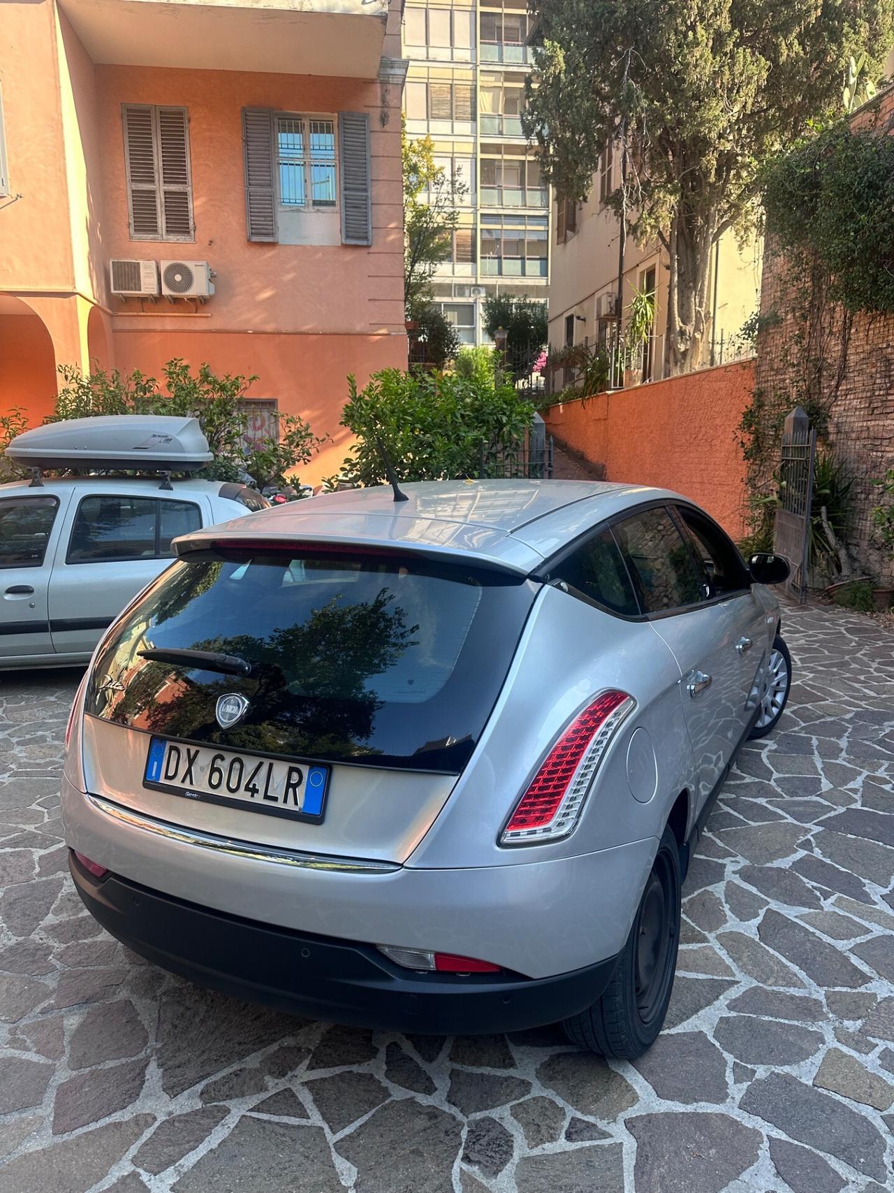 Lancia Delta 1.6 MJT DPF Platino