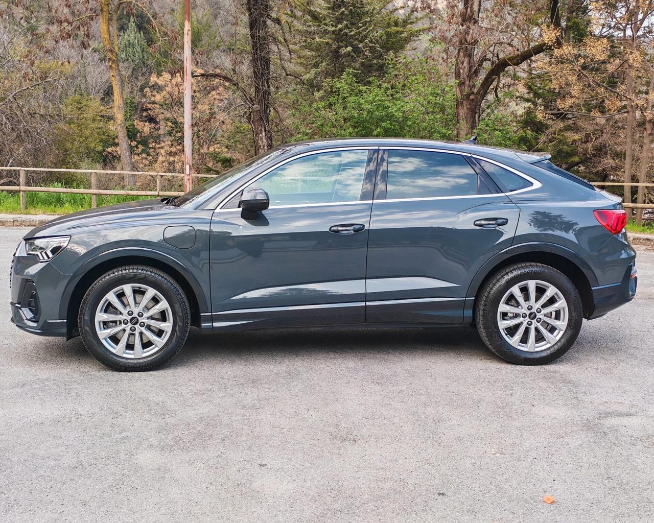 Audi Q3 SPB 45 TFSI e S tronic Business Plus