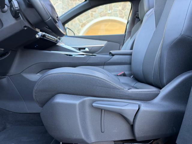 PEUGEOT 3008 HDi 130CV GT AUTO+TETTO APRIB+PELLE+18+RCAM+2PDC