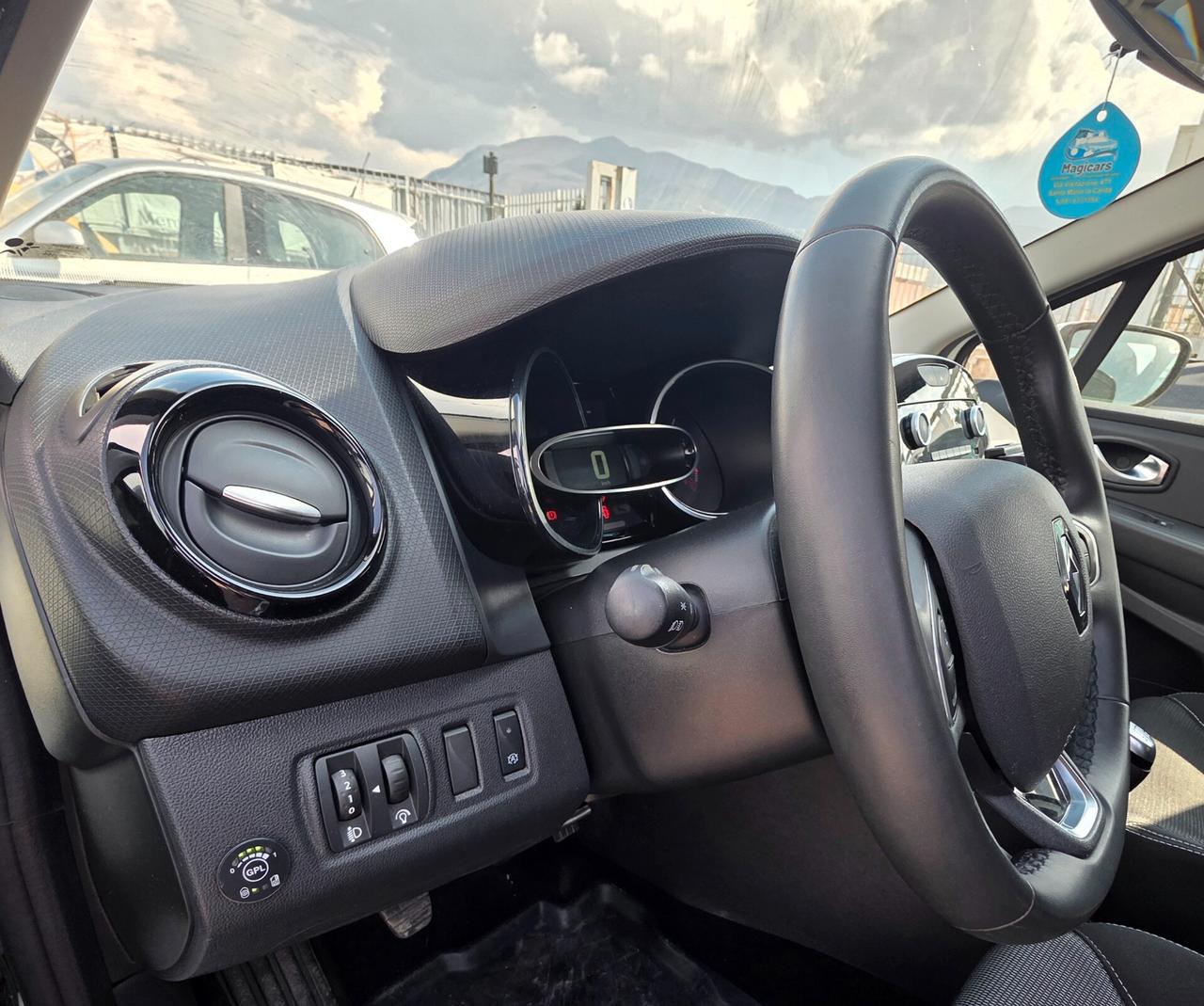 Renault Clio TCe 12V 90 CV GPL