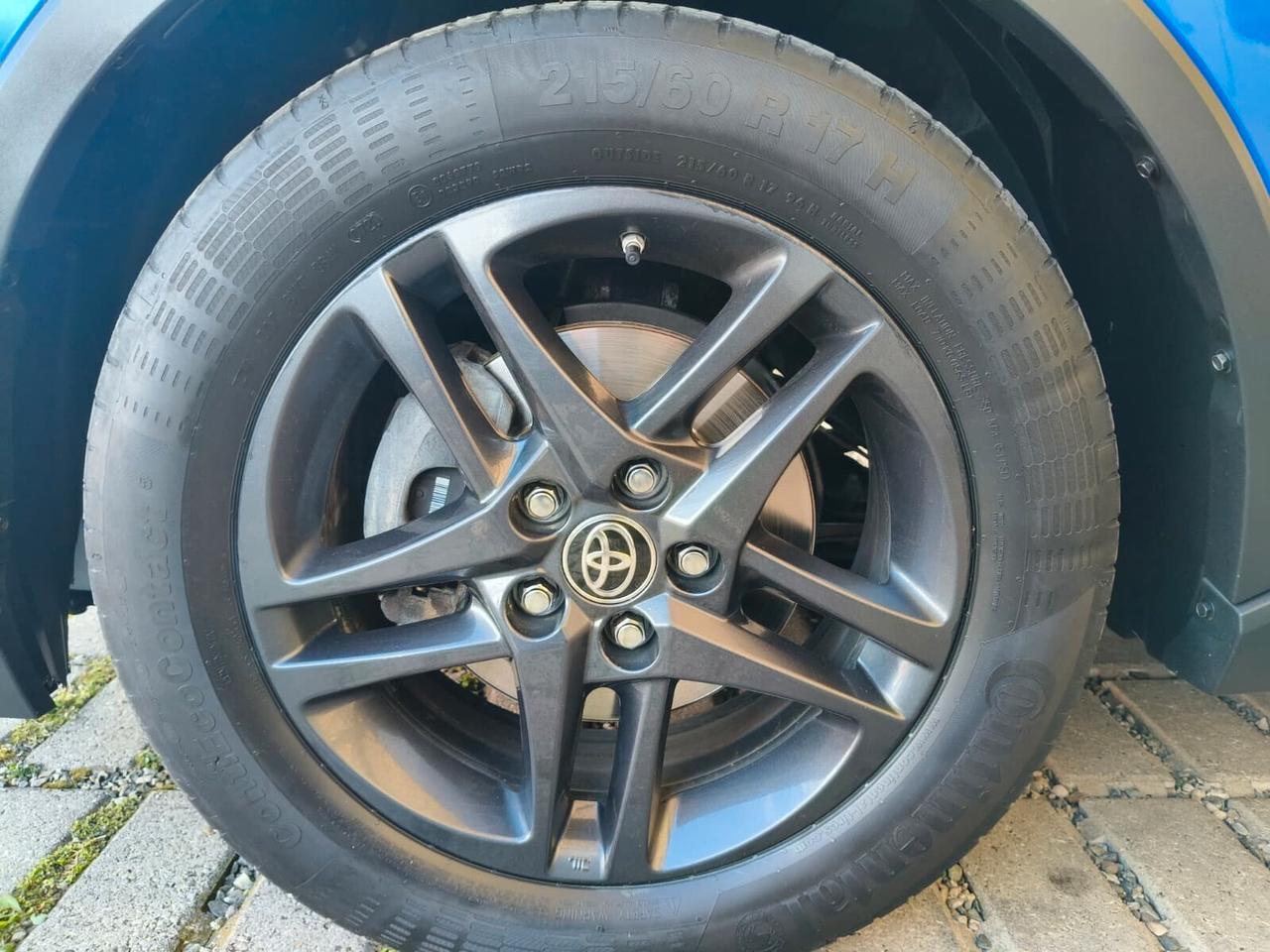 Toyota C-HR 1.8 Hybrid E-CVT Business