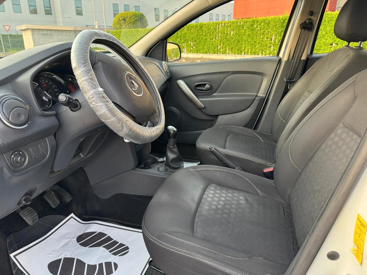 Dacia Sandero 1.2 75CV Lauréate
