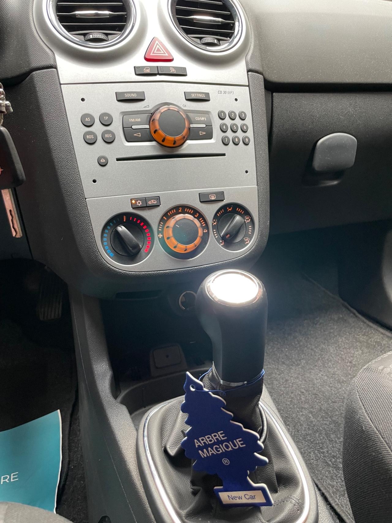 Opel Corsa 1.2 Neopatentati Euro 5