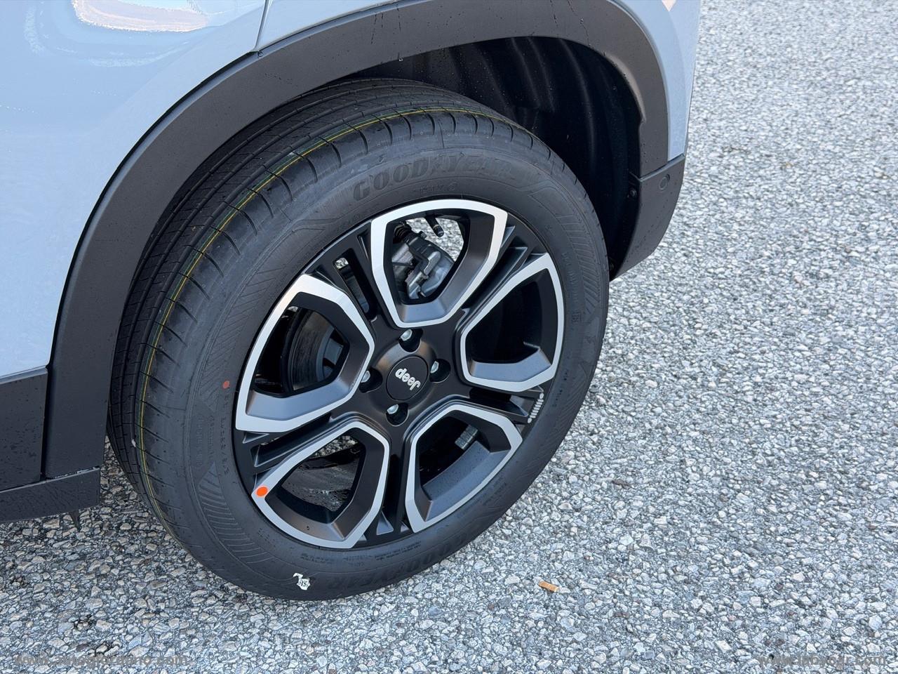 JEEP Avenger 1.2 Turbo Summit GRIGIO STORM CON TETTO VOLCANO APRIBILE