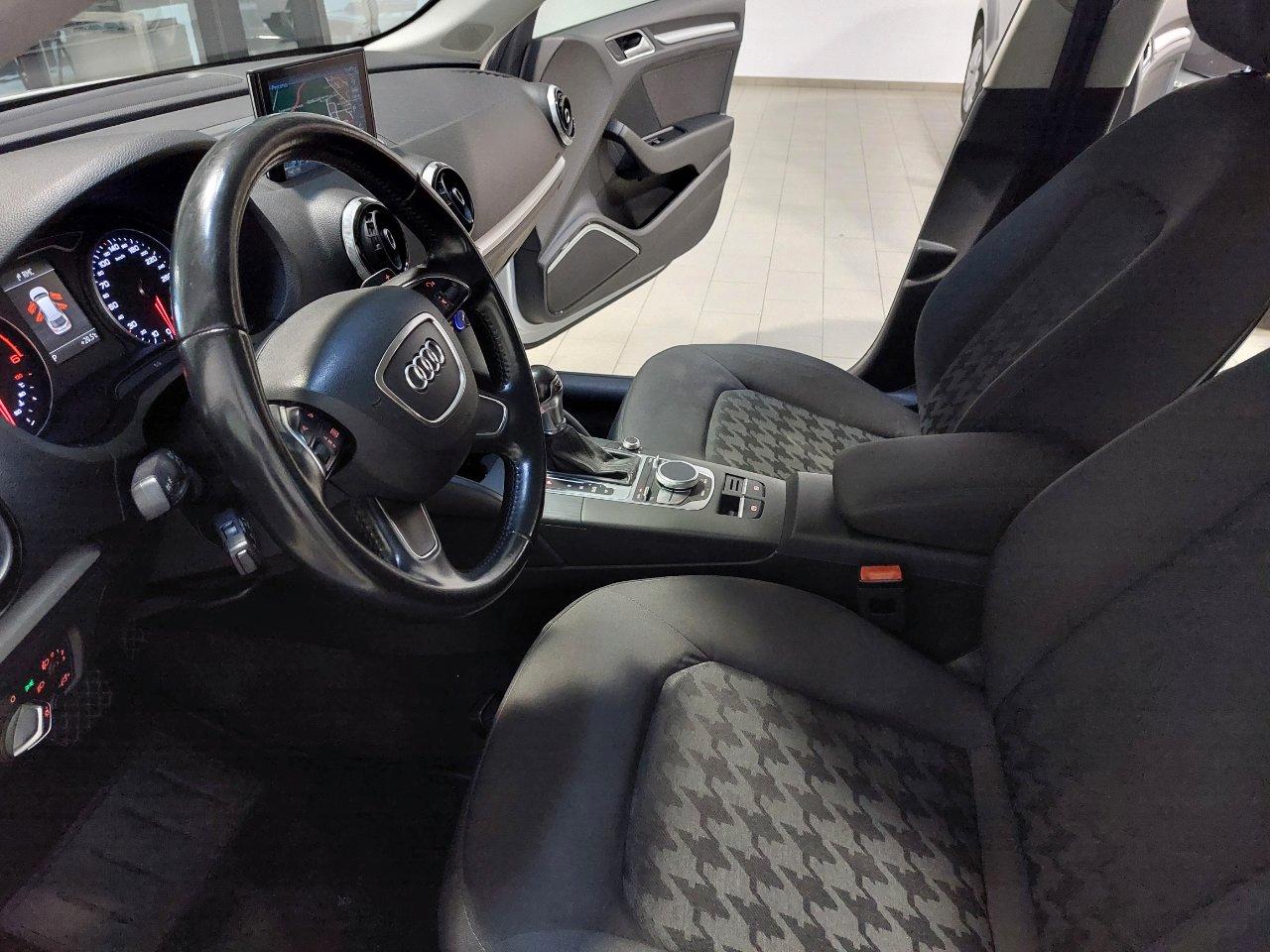 Audi A3 Sportback 1.6 tdi Business 110cv s-tronic E6