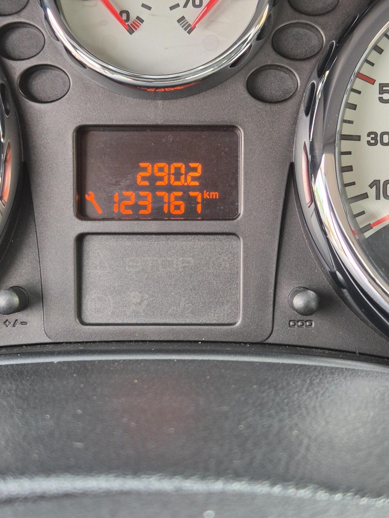 Peugeot 207 1.6 8V HDi 93CV SW Ciel Allure neopate