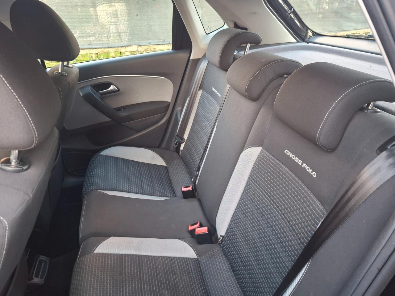 Volkswagen Polo 1.4 TDI 90 CV DSG 5p. Modello Cross automatica