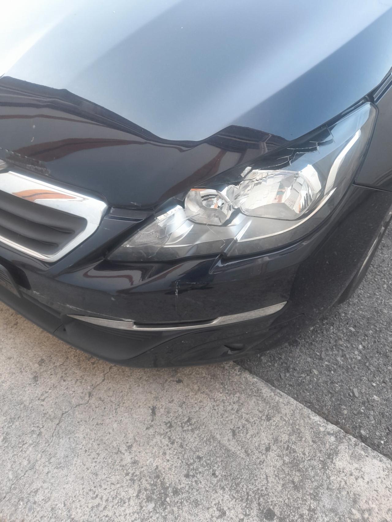 Peugeot 308 BlueHDi 120 S&S SW Business