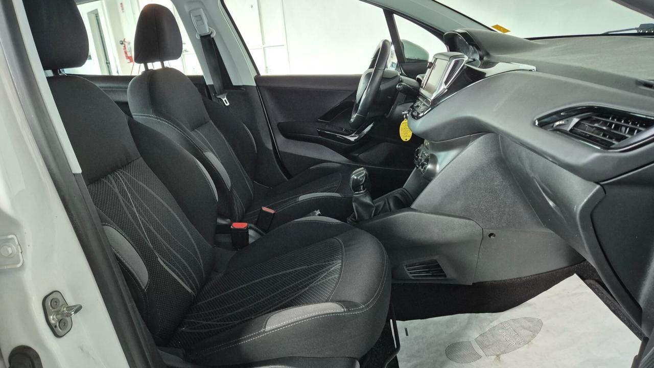 Peugeot 208 PureTech 82 5 porte Allure