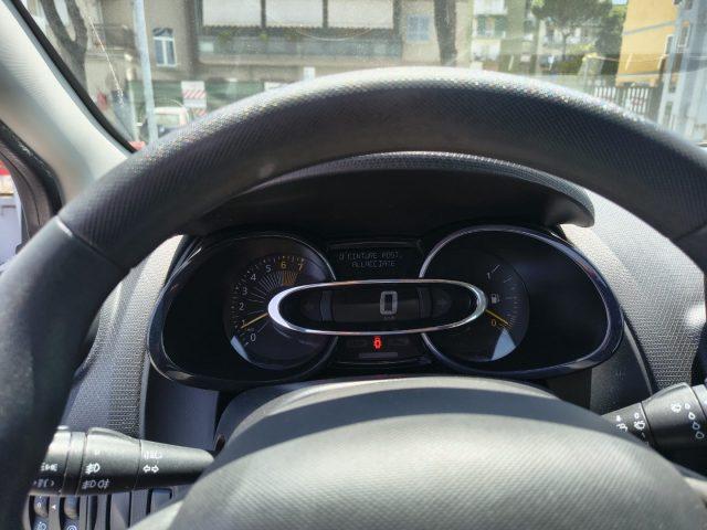 RENAULT Clio 1.2 75CV 5 porte Costume National