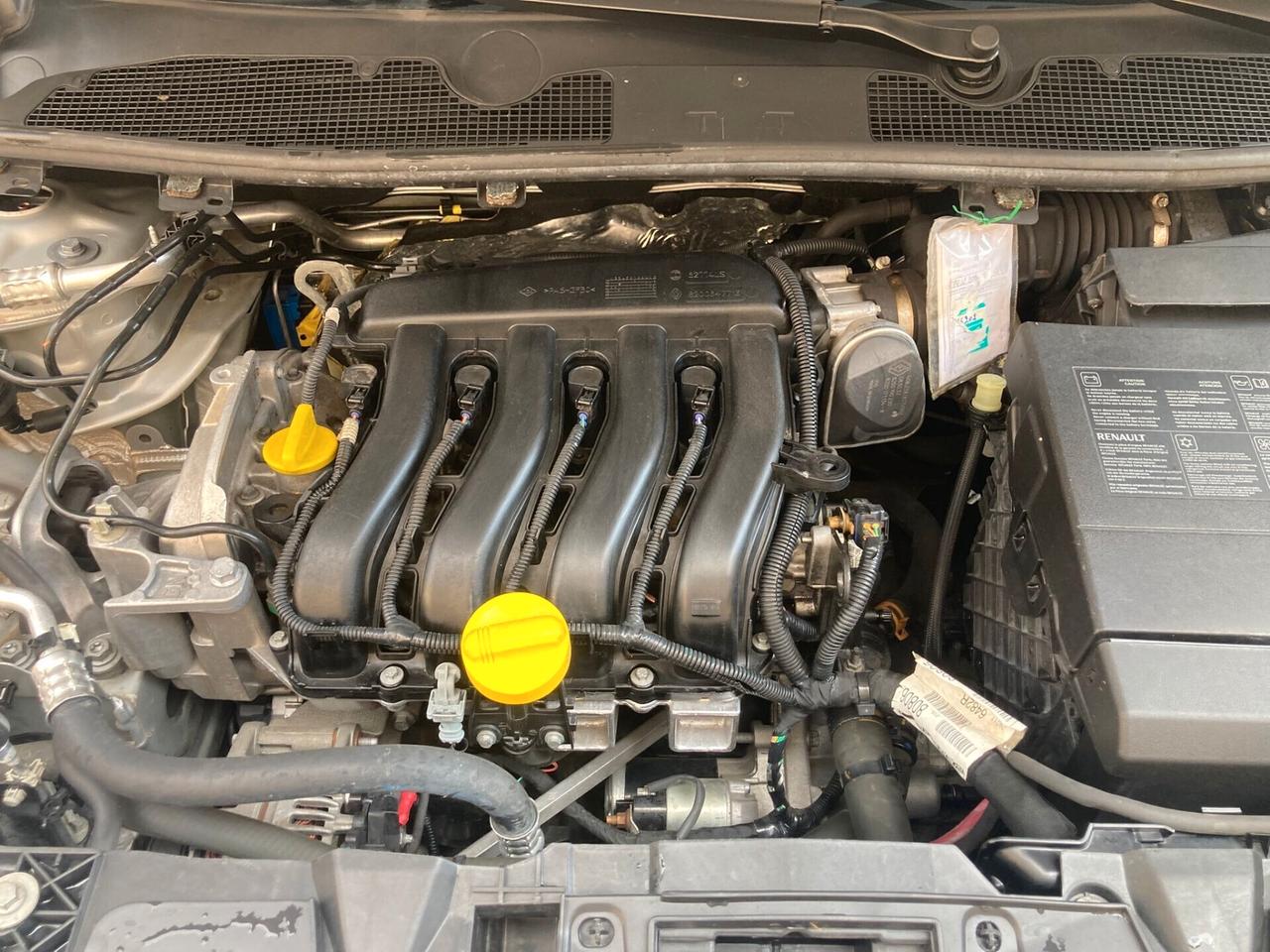 Renault Megane 1.6 -99000 KM- 2009