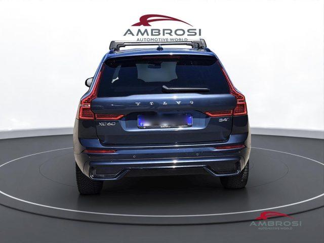 VOLVO XC60 B4 (d) AWD automatico Ultimate Dark